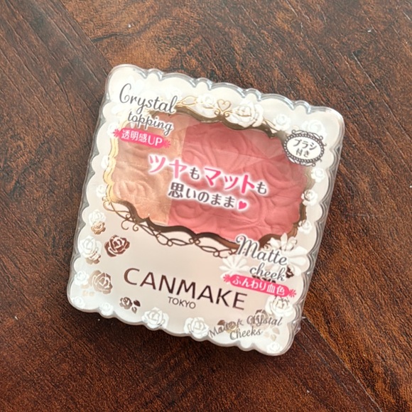 CANMAKE Tokyo Matte & Crystal Cheeks 01 Blush - Picture 1 of 2